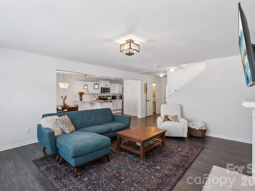 826 Newfound Hollow Drive, Charlotte, NC 28214.  MLS# CAR4343453, YatesRealty ID 1942. 
