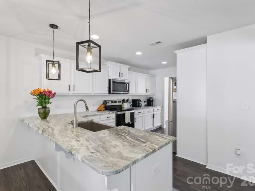 826 Newfound Hollow Drive, Charlotte, NC 28214.  MLS# CAR4343453, YatesRealty ID 1942. 