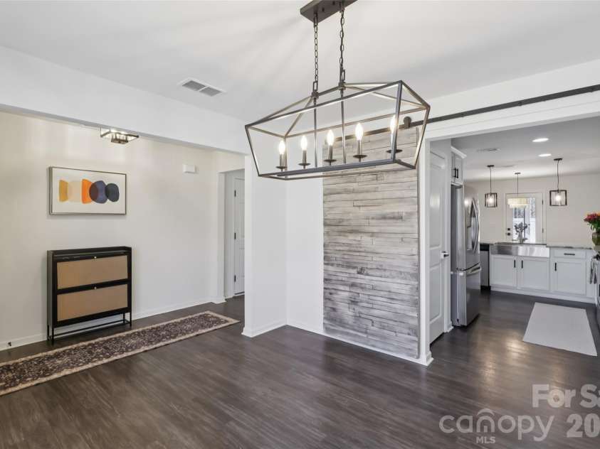 826 Newfound Hollow Drive, Charlotte, NC 28214.  MLS# CAR4343453, YatesRealty ID 1942. 