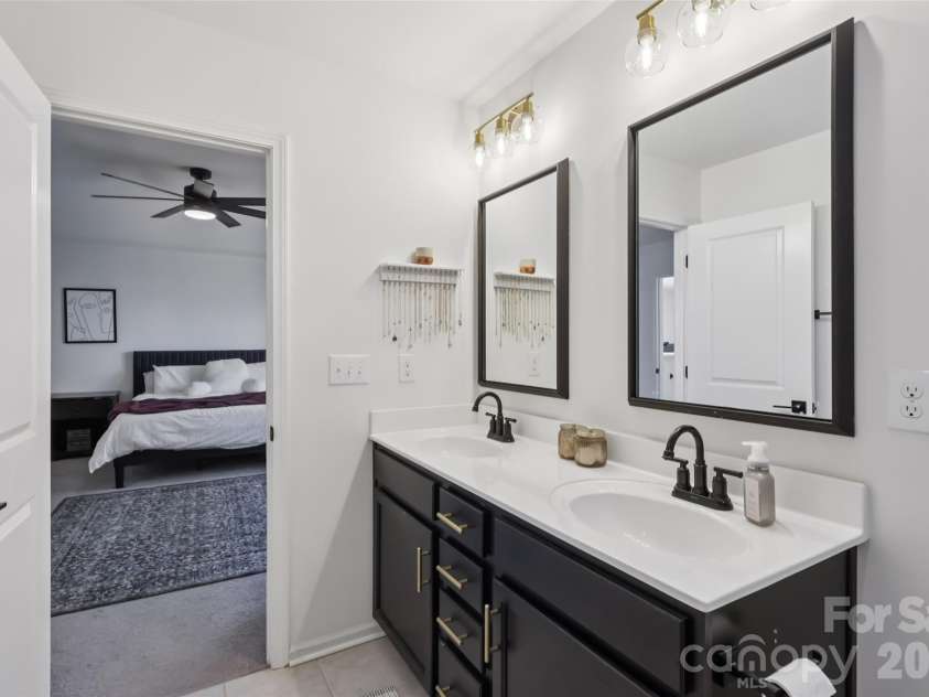 826 Newfound Hollow Drive, Charlotte, NC 28214.  MLS# CAR4343453, YatesRealty ID 1942. 