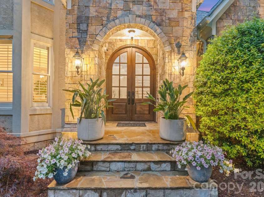 106 Hadley Harbor Court, Mooresville, NC 28117.  MLS# CAR4376034, YatesRealty ID 19420. 
