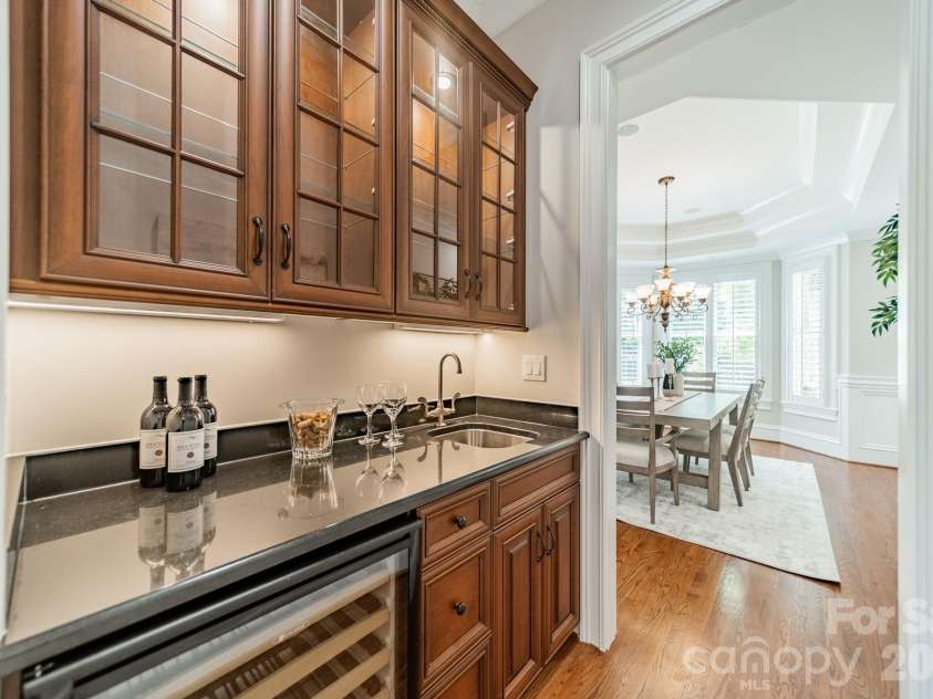 106 Hadley Harbor Court, Mooresville, NC 28117.  MLS# CAR4376034, YatesRealty ID 19420. 