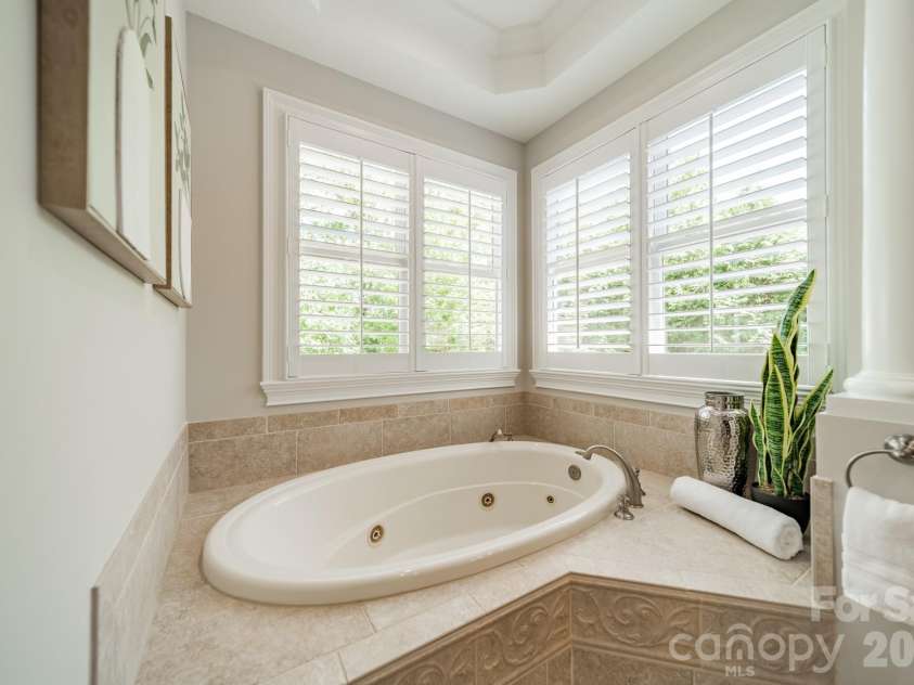 106 Hadley Harbor Court, Mooresville, NC 28117.  MLS# CAR4376034, YatesRealty ID 19420. 