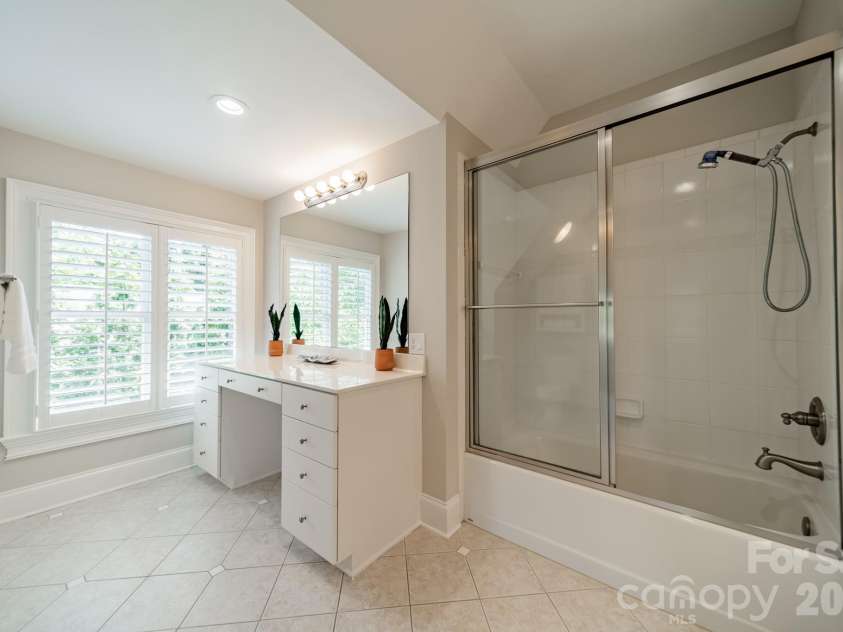 106 Hadley Harbor Court, Mooresville, NC 28117.  MLS# CAR4376034, YatesRealty ID 19420. 