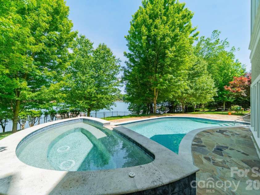 106 Hadley Harbor Court, Mooresville, NC 28117.  MLS# CAR4376034, YatesRealty ID 19420. 