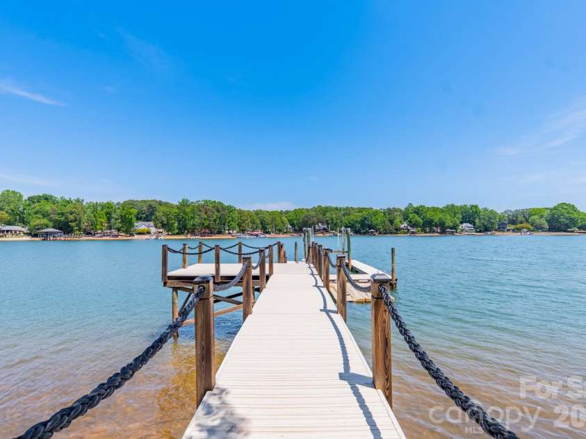 106 Hadley Harbor Court, Mooresville, NC 28117.  MLS# CAR4376034, YatesRealty ID 19420. 