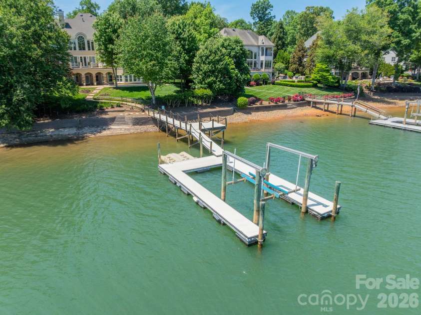 106 Hadley Harbor Court, Mooresville, NC 28117.  MLS# CAR4376034, YatesRealty ID 19420. 
