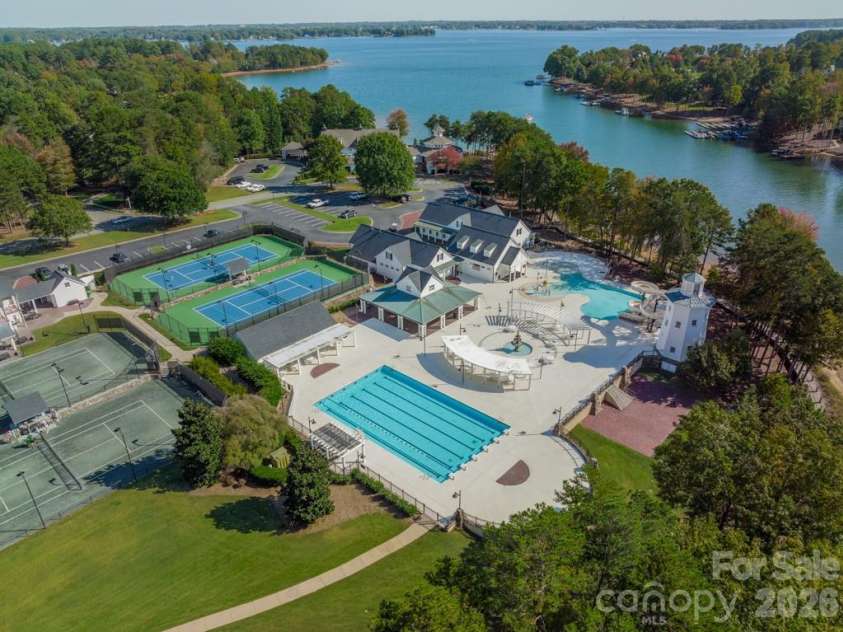 106 Hadley Harbor Court, Mooresville, NC 28117.  MLS# CAR4376034, YatesRealty ID 19420. 