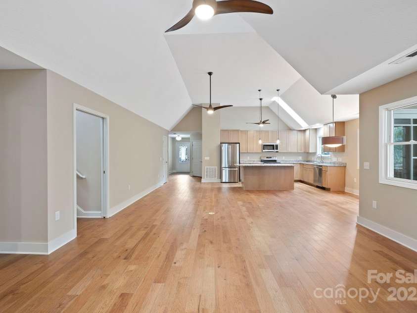 50 Beekeeper Trail, Swannanoa, NC 28778.  MLS# CAR4268124, YatesRealty ID 19420. 