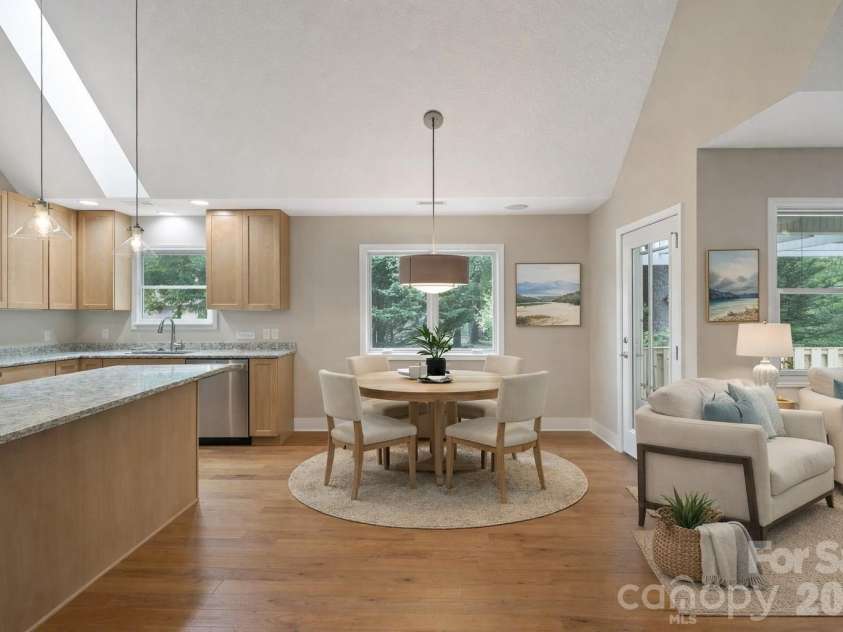 50 Beekeeper Trail, Swannanoa, NC 28778.  MLS# CAR4333186, YatesRealty ID 19420. 