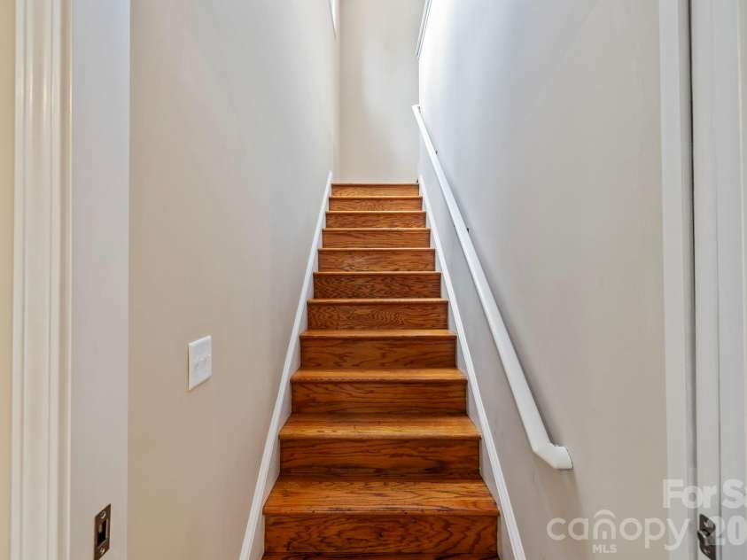 50 Beekeeper Trail, Swannanoa, NC 28778.  MLS# CAR4333186, YatesRealty ID 19420. 