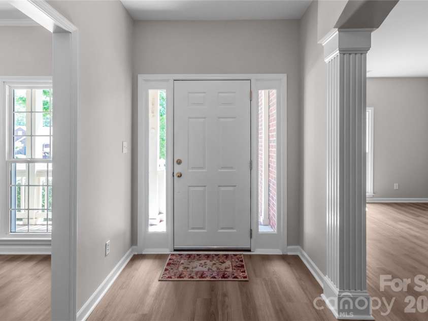 10713 Ridge Acres Road, Charlotte, NC 28214.  MLS# CAR4360021, YatesRealty ID 19421. 
