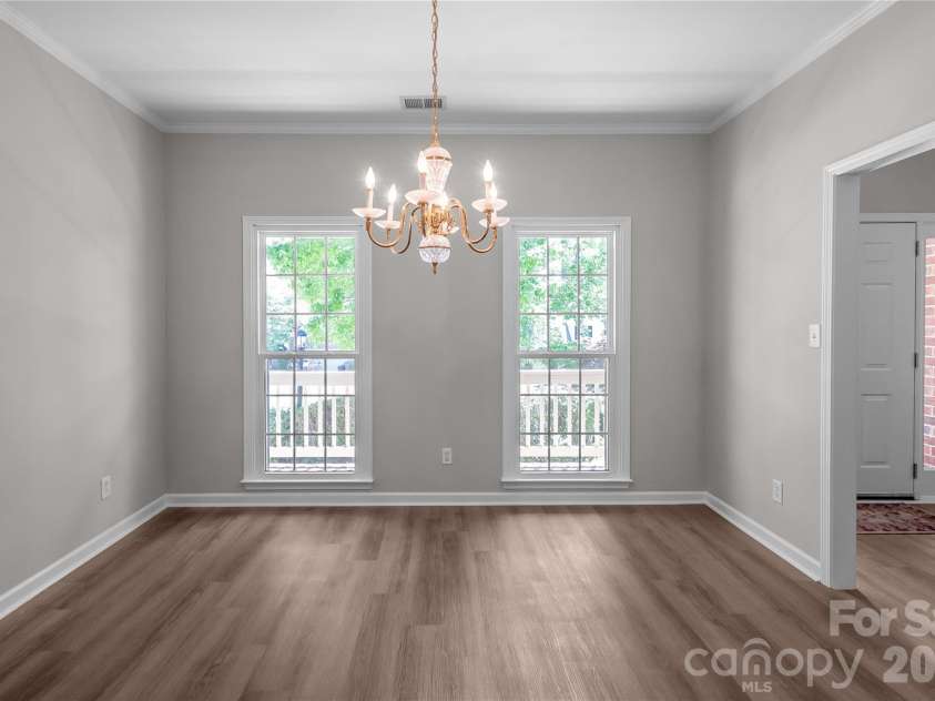 10713 Ridge Acres Road, Charlotte, NC 28214.  MLS# CAR4360021, YatesRealty ID 19421. 
