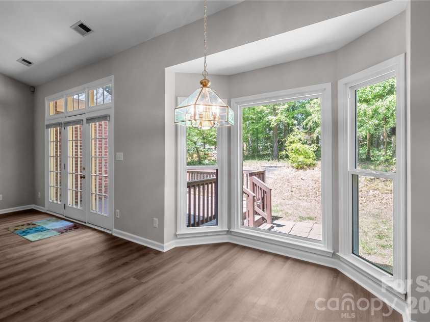 10713 Ridge Acres Road, Charlotte, NC 28214.  MLS# CAR4360021, YatesRealty ID 19421. 