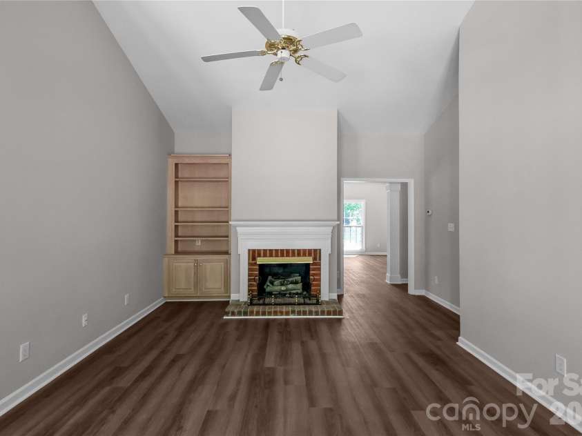 10713 Ridge Acres Road, Charlotte, NC 28214.  MLS# CAR4360021, YatesRealty ID 19421. 