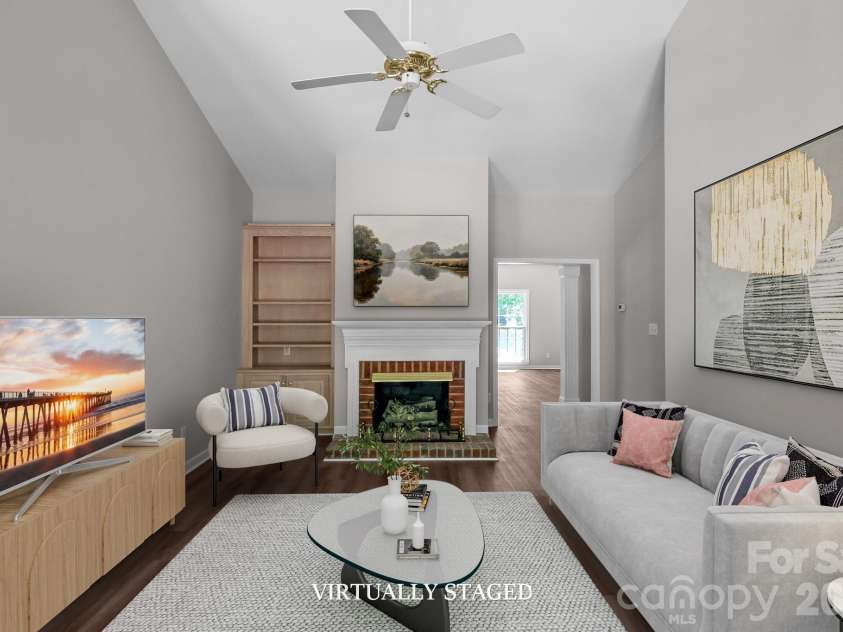10713 Ridge Acres Road, Charlotte, NC 28214.  MLS# CAR4360021, YatesRealty ID 19421. 