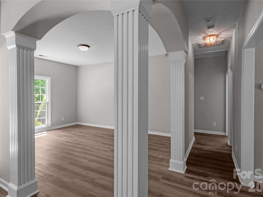 10713 Ridge Acres Road, Charlotte, NC 28214.  MLS# CAR4360021, YatesRealty ID 19421. 