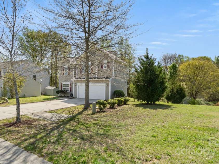 2120 Turtle Point Road, Charlotte, NC 28262.  MLS# CAR4245898, YatesRealty ID 19421. 