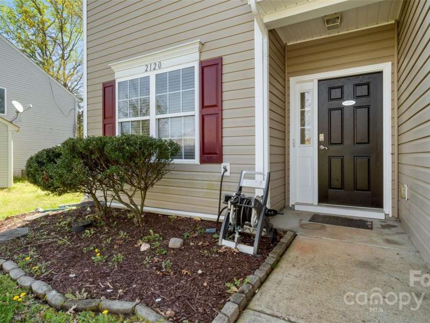 2120 Turtle Point Road, Charlotte, NC 28262.  MLS# CAR4245898, YatesRealty ID 19421. 