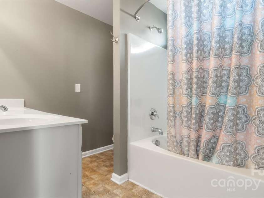 2120 Turtle Point Road, Charlotte, NC 28262.  MLS# CAR4245898, YatesRealty ID 19421. 