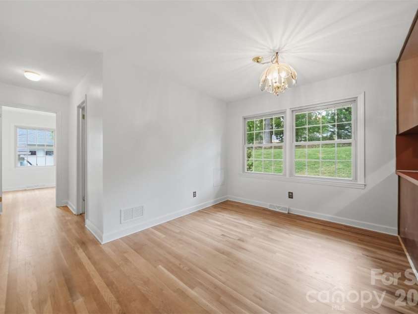 105 Ann Street, Morganton, NC 28655.  MLS# CAR4371438, YatesRealty ID 19422. 
