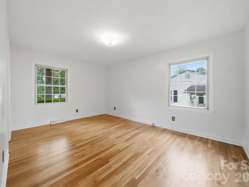 105 Ann Street, Morganton, NC 28655.  MLS# CAR4371438, YatesRealty ID 19422. 