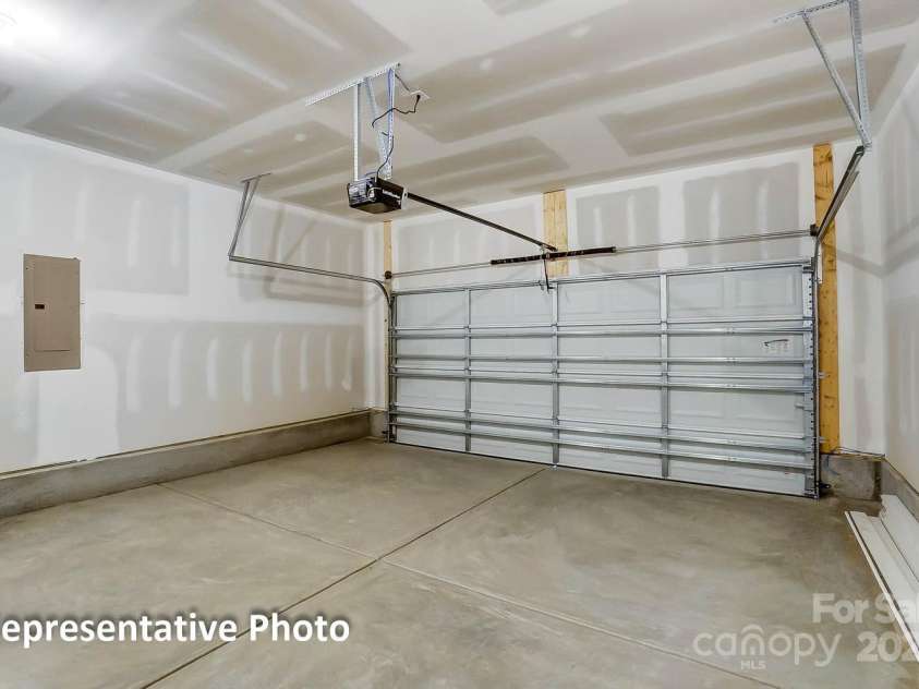 1453 Ardmore Drive, Sherrills Ford, NC 28673.  MLS# CAR4237676, YatesRealty ID 19423. 2 Car Garage