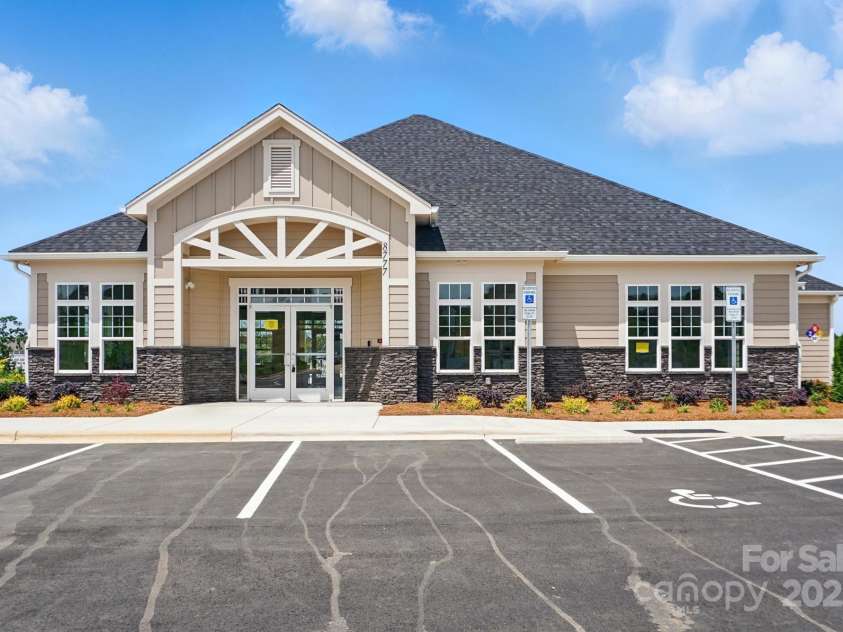 1453 Ardmore Drive, Sherrills Ford, NC 28673.  MLS# CAR4237676, YatesRealty ID 19423. 