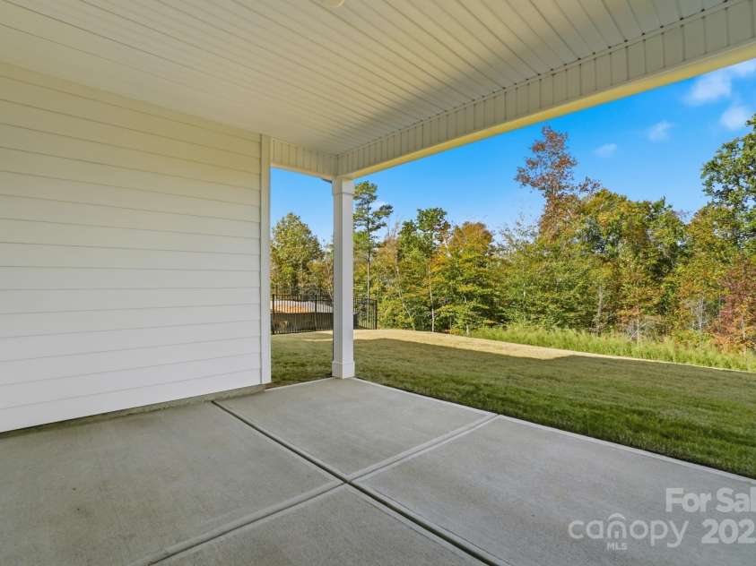 1453 Ardmore Drive, Sherrills Ford, NC 28673.  MLS# CAR4237676, YatesRealty ID 19423. 