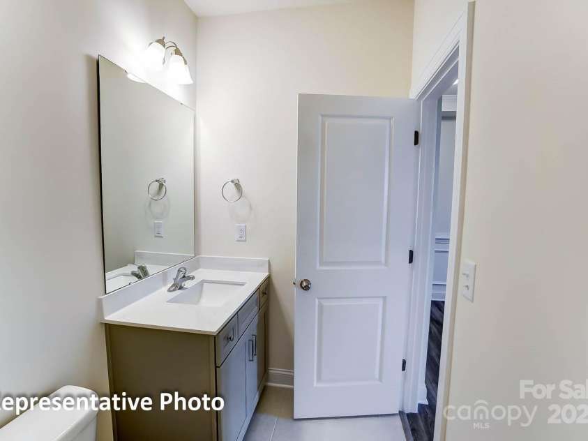 1453 Ardmore Drive, Sherrills Ford, NC 28673.  MLS# CAR4237676, YatesRealty ID 19423. Guest Bath