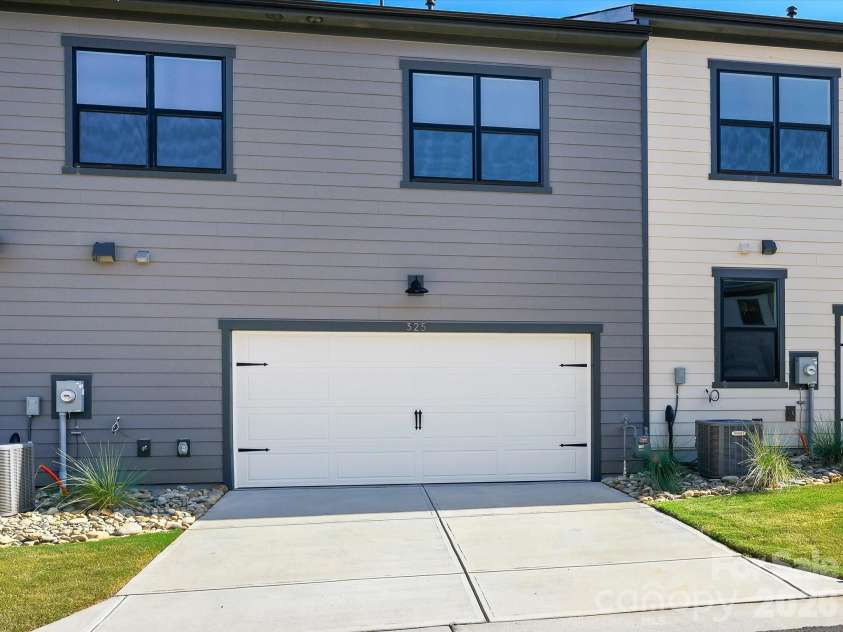 325 Ardmore Drive, Belmont, NC 28012.  MLS# CAR4378189, YatesRealty ID 19425. Rear 2 bay garage