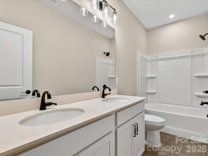 325 Ardmore Drive, Belmont, NC 28012.  MLS# CAR4378189, YatesRealty ID 19425. Secondary bathroom