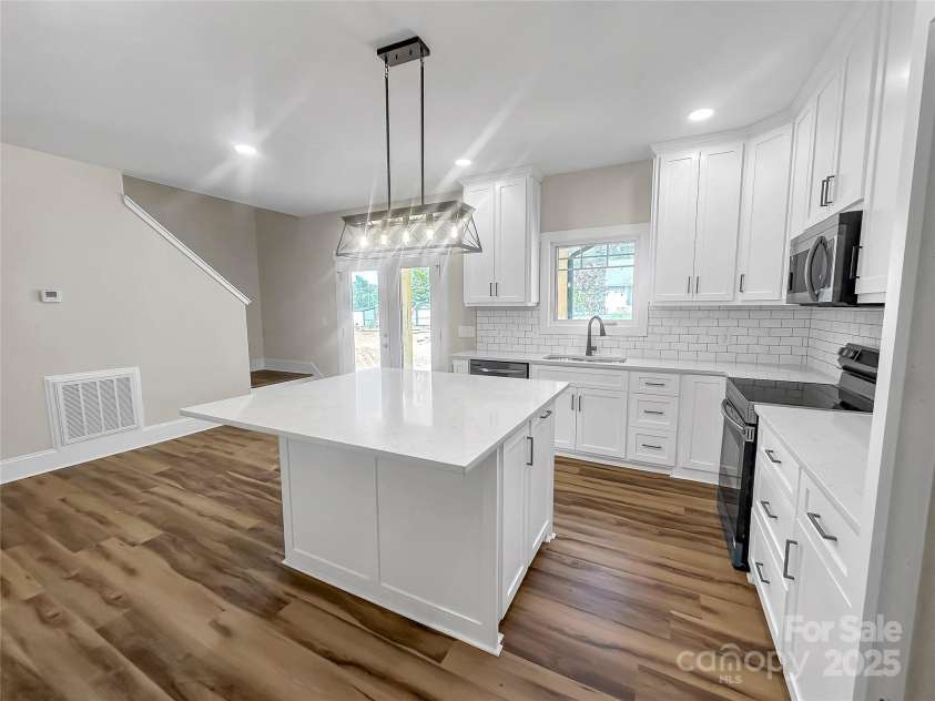 420 Fulton Drive, Kings Mountain, NC 28086.  MLS# CAR4251242, YatesRealty ID 19425. 