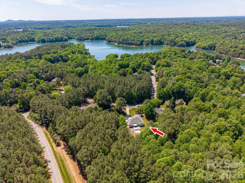 122 Maple View Drive, Troutman, NC 28166.  MLS# CAR4378569, YatesRealty ID 19426. 
