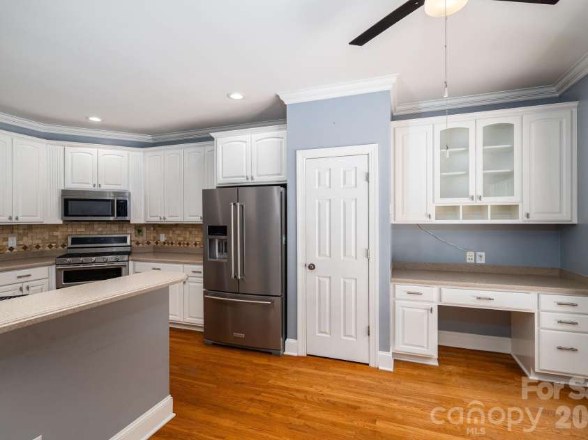 122 Maple View Drive, Troutman, NC 28166.  MLS# CAR4378569, YatesRealty ID 19426. 