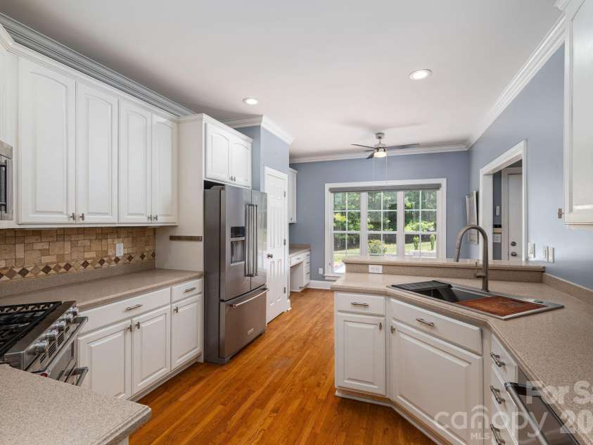 122 Maple View Drive, Troutman, NC 28166.  MLS# CAR4378569, YatesRealty ID 19426. 