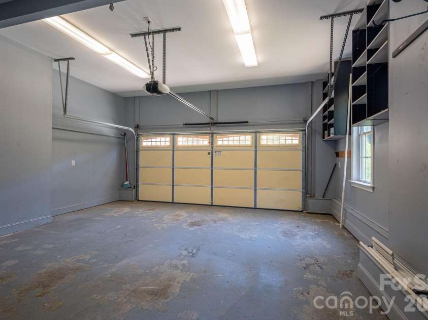 122 Maple View Drive, Troutman, NC 28166.  MLS# CAR4378569, YatesRealty ID 19426. 