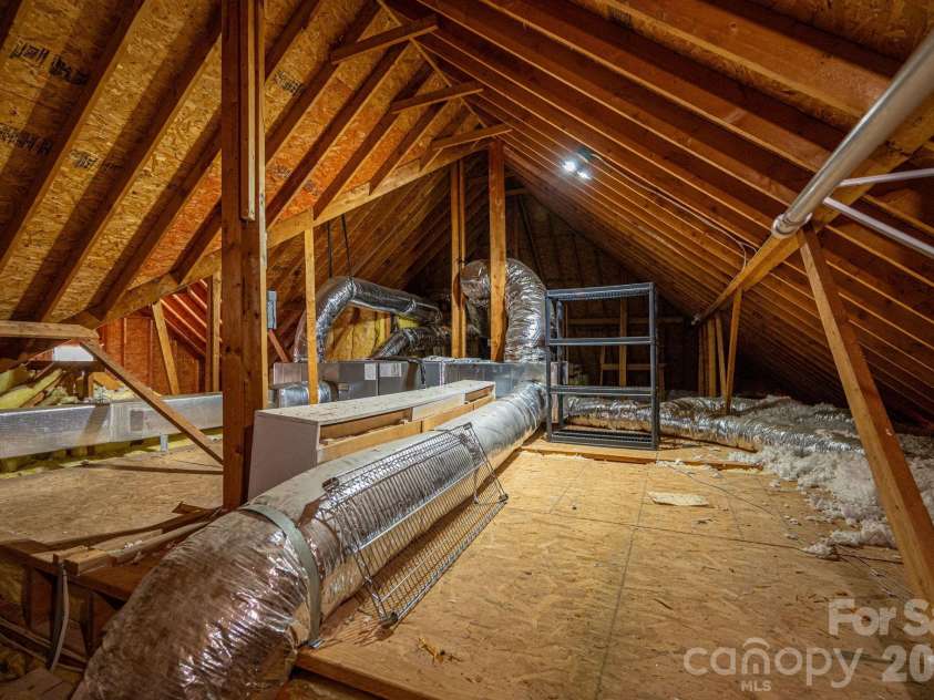 122 Maple View Drive, Troutman, NC 28166.  MLS# CAR4378569, YatesRealty ID 19426. 