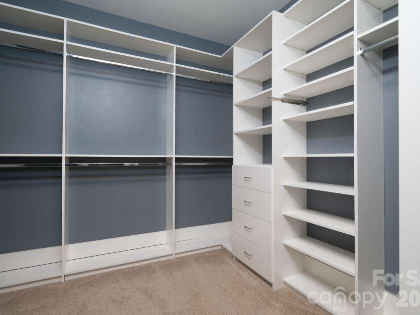 122 Maple View Drive, Troutman, NC 28166.  MLS# CAR4378569, YatesRealty ID 19426. Primary walk-in closet
