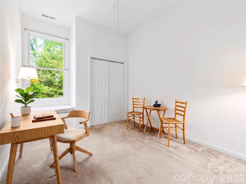 29 Tisha Lane, Hendersonville, NC 28739.  MLS# CAR4378450, YatesRealty ID 19429. 