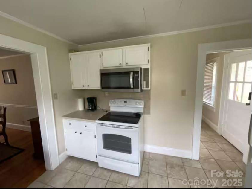 1 Knob Drive, Lexington, NC 27295.  MLS# CAR4254809, YatesRealty ID 1943. 