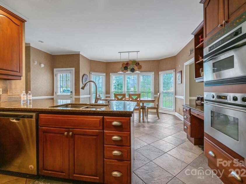 3513 Country Club Drive, Gastonia, NC 28056.  MLS# CAR4204456, YatesRealty ID 1943. 