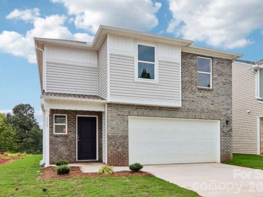 711 Tomlin Trail, Spartanburg, SC 29301.  MLS# CAR4378784, YatesRealty ID 19430. 