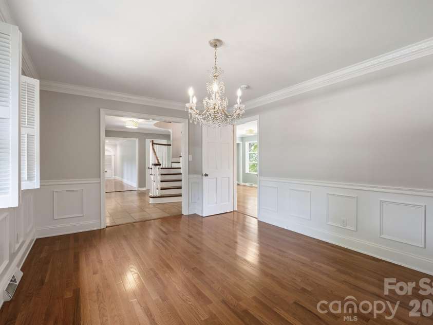 240 36th Avenue Circle, Hickory, NC 28601.  MLS# CAR4377946, YatesRealty ID 19432. 