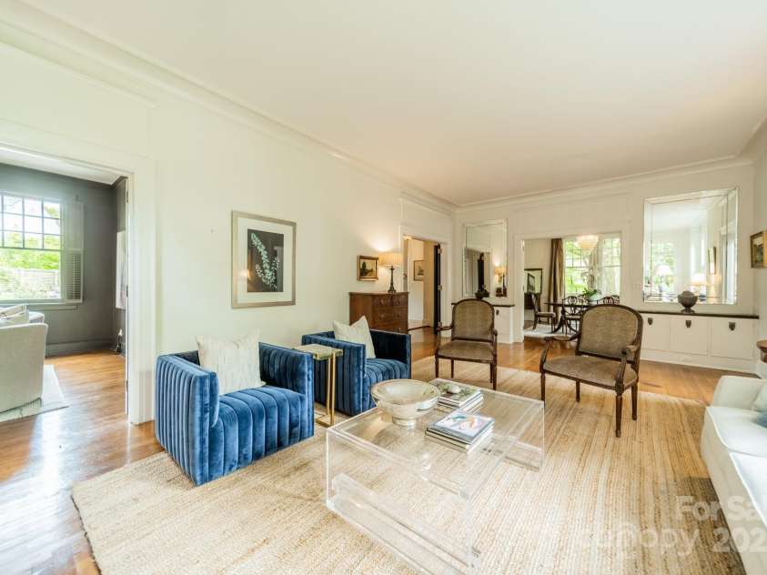 1919 Kensal Court, Charlotte, NC 28211.  MLS# CAR4193792, YatesRealty ID 19433. This shows the bedroom/lounge/office on the right and into the Dining Room.