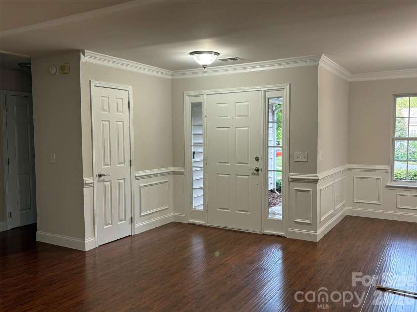 450 Glencrest Drive, Stanley, NC 28164.  MLS# CAR4378663, YatesRealty ID 19433. 