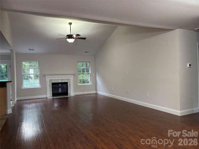 450 Glencrest Drive, Stanley, NC 28164.  MLS# CAR4378663, YatesRealty ID 19433. 