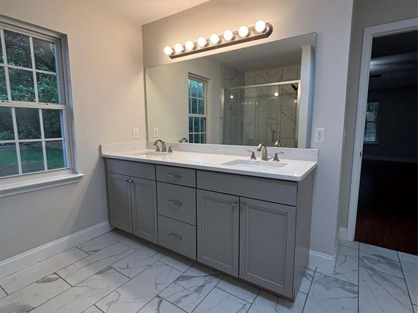 450 Glencrest Drive, Stanley, NC 28164.  MLS# CAR4378663, YatesRealty ID 19433. 