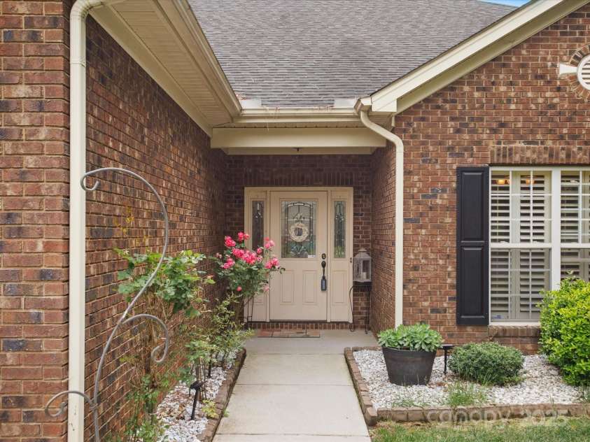 416 Zelkova Street, York, SC 29745.  MLS# CAR4213319, YatesRealty ID 19434. 