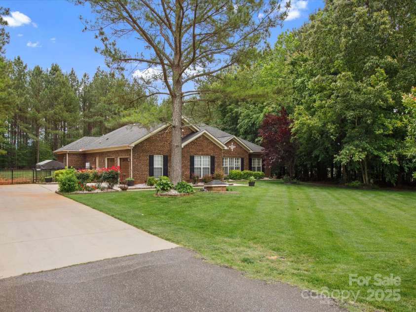 416 Zelkova Street, York, SC 29745.  MLS# CAR4213319, YatesRealty ID 19434. 